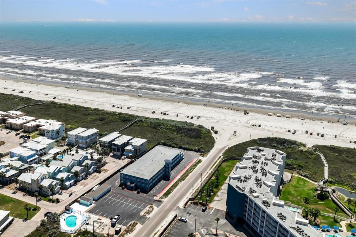 Seaside Boutique Hotel, Waves At Your Doorstep Port Aransas Exterior photo