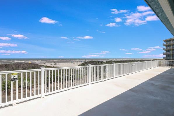 Seaside Boutique Hotel, Waves At Your Doorstep Port Aransas Exterior photo