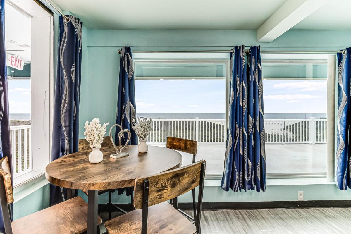 Seaside Boutique Hotel, Waves At Your Doorstep Port Aransas Exterior photo